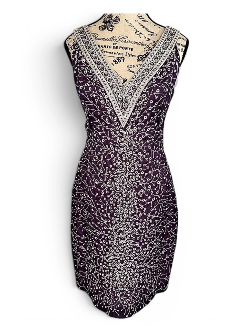 GORGEOUS Carolina Herrera Purple & Ivory Embellished Dress